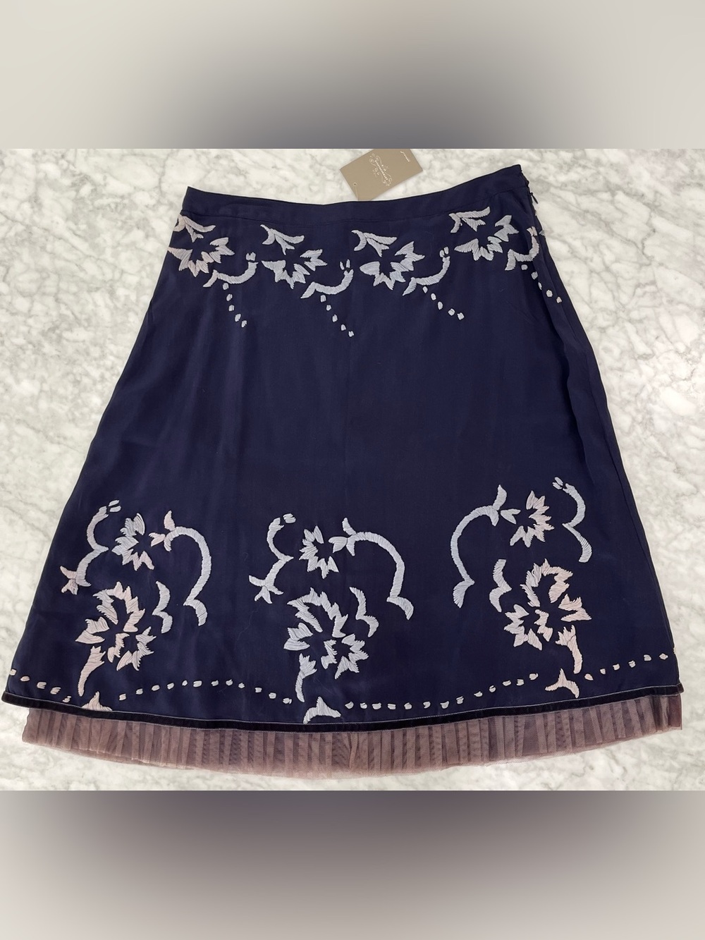 NWT Silk Size 6 Anthropologie Snak Tulle Hem Embroidered Navy Knee Length Skirt